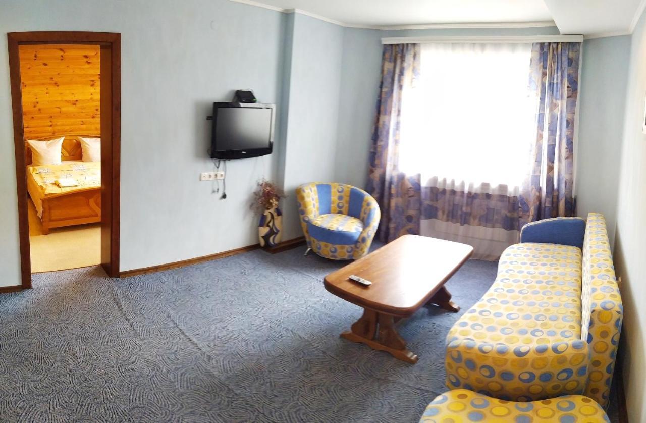 Guest House Shafran Yaremche Bagian luar foto