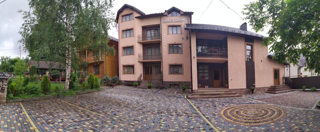 Guest House Shafran Yaremche Bagian luar foto